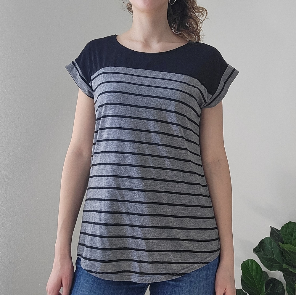 Striped short sleeve top